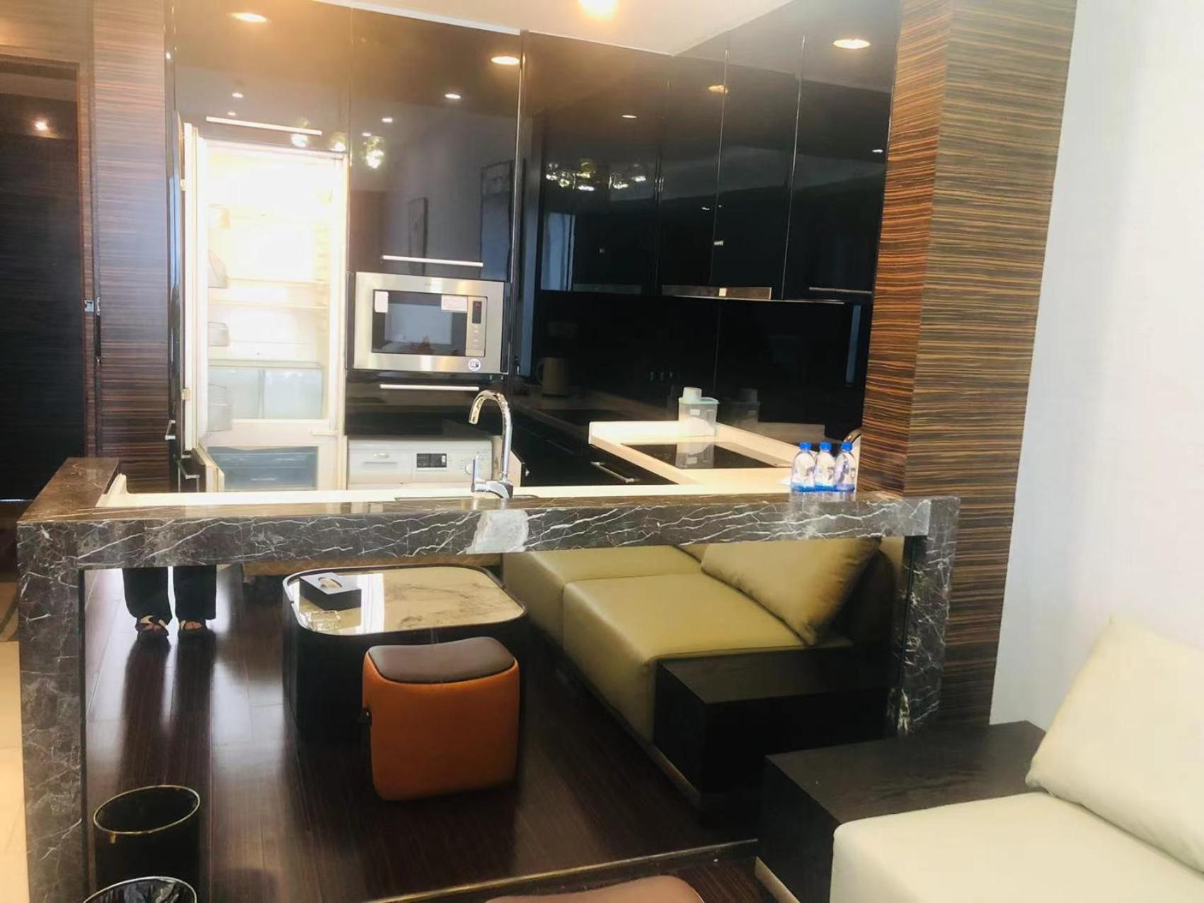 Estay Residence-Poly World Trade Center Guangzhou Eksteriør billede