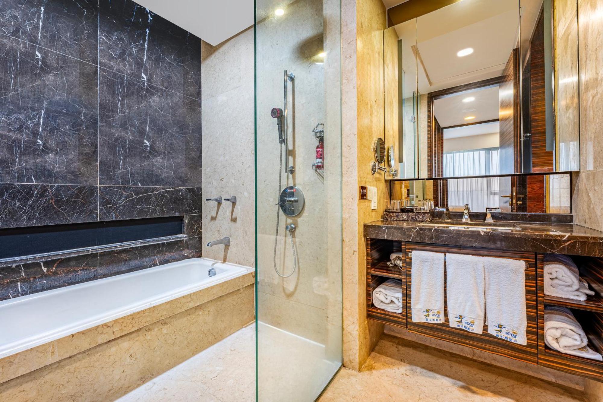 Estay Residence-Poly World Trade Center Guangzhou Eksteriør billede